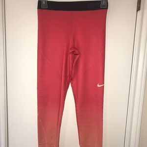 Nike Pro Workout Leggings
